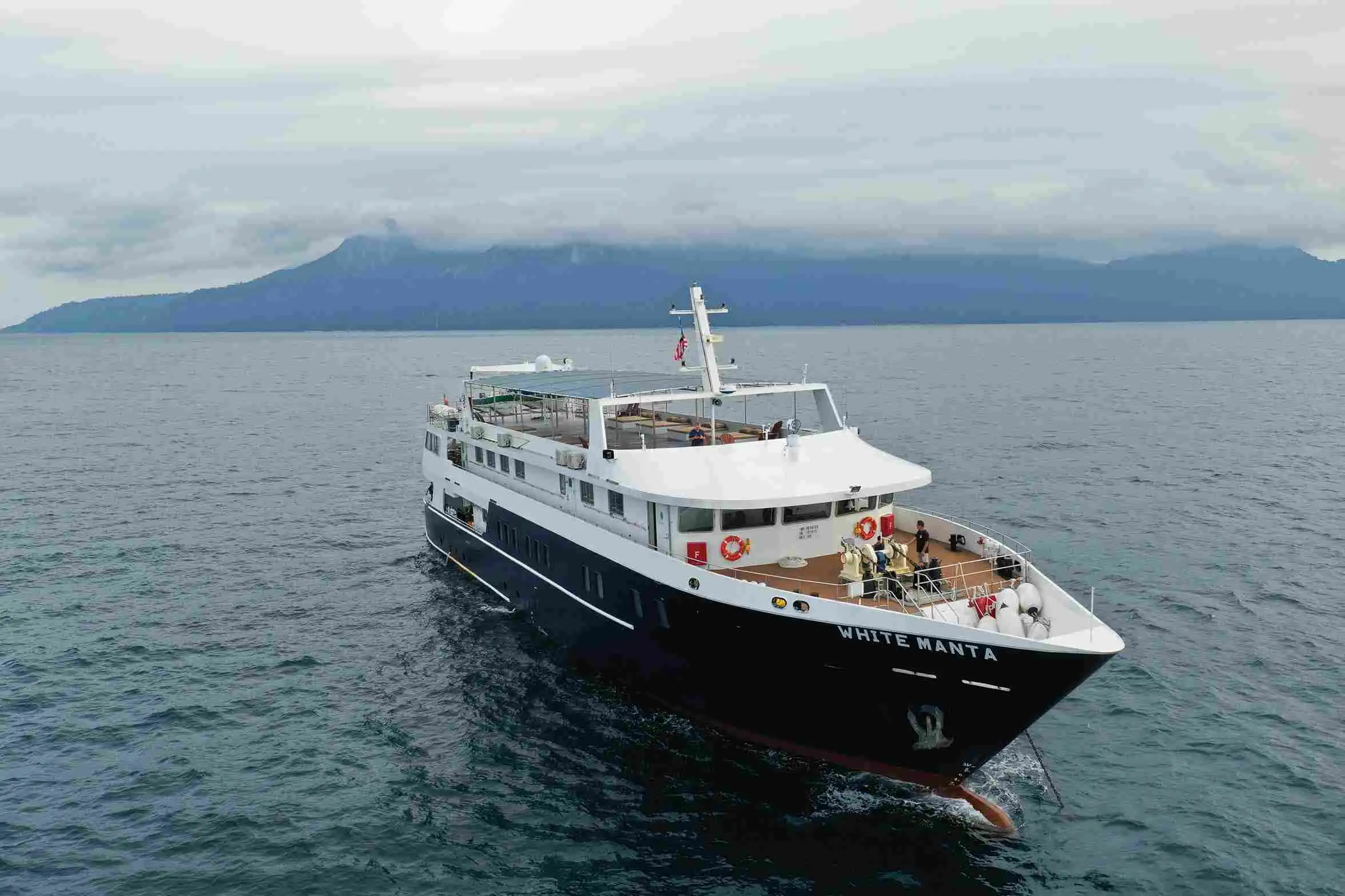 Phinisi exterior during survey inspection