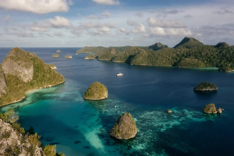 Cruising ground in eastern Indonesia