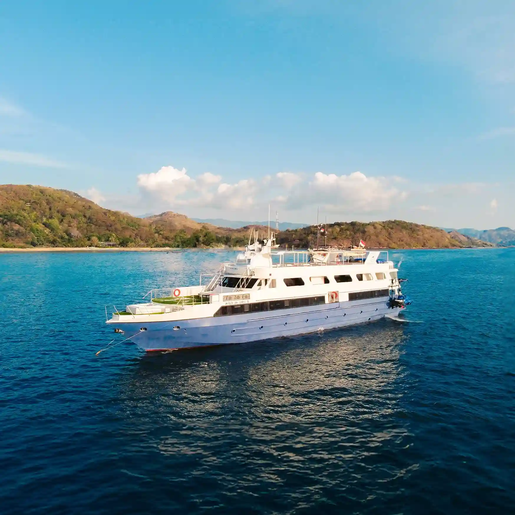VIP V — 38m Phinisi Liveaboard